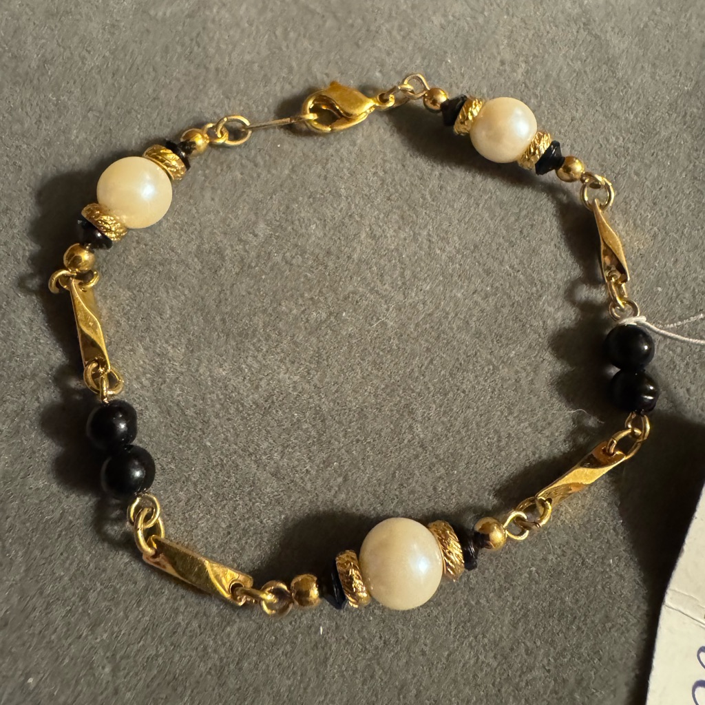 Marvella Gold Tone Faux Pearl Bracelet 11$